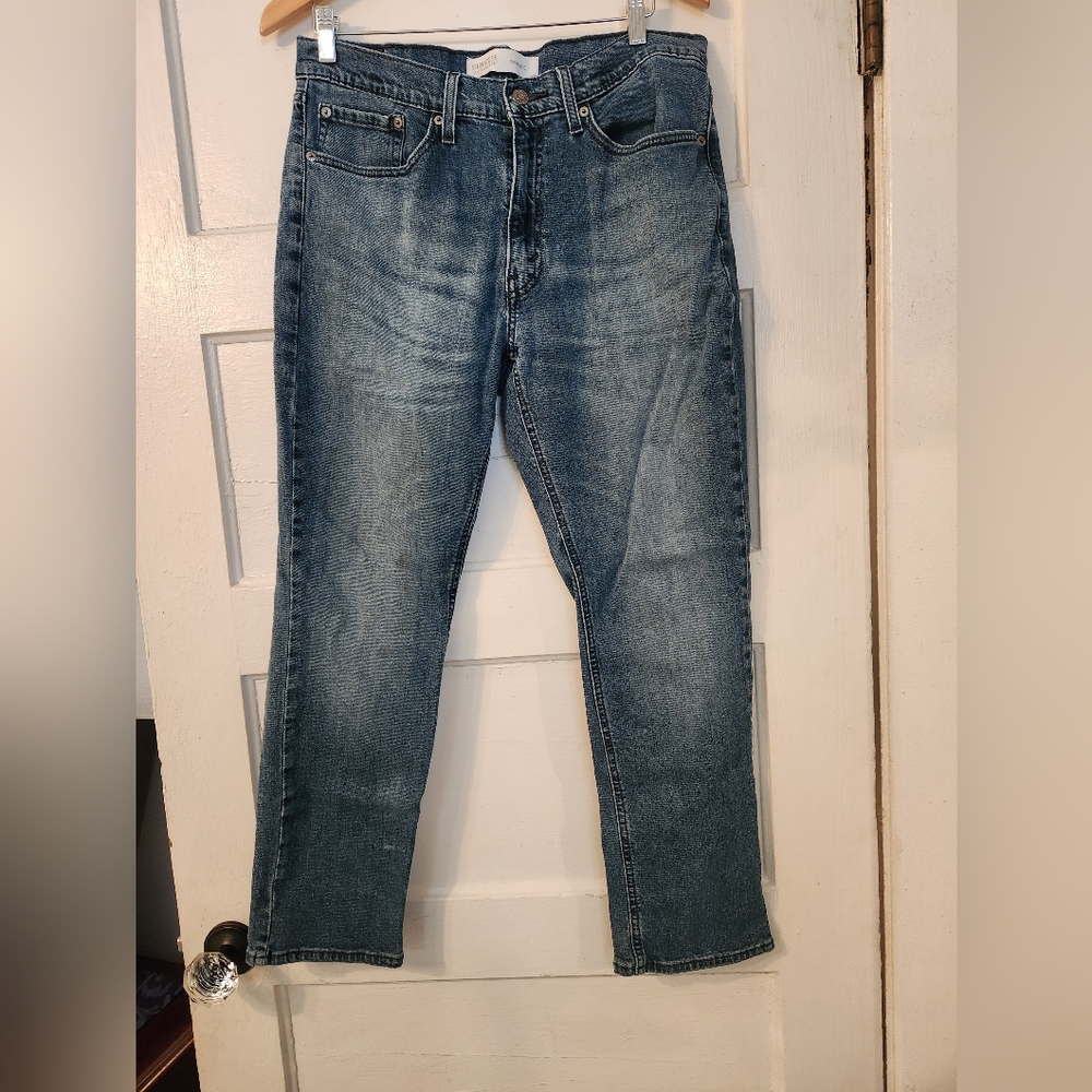 LEVI’S Signature Men's S67 Athletic Jeans, Size 34 by 30. Whiskering, Denim GUC